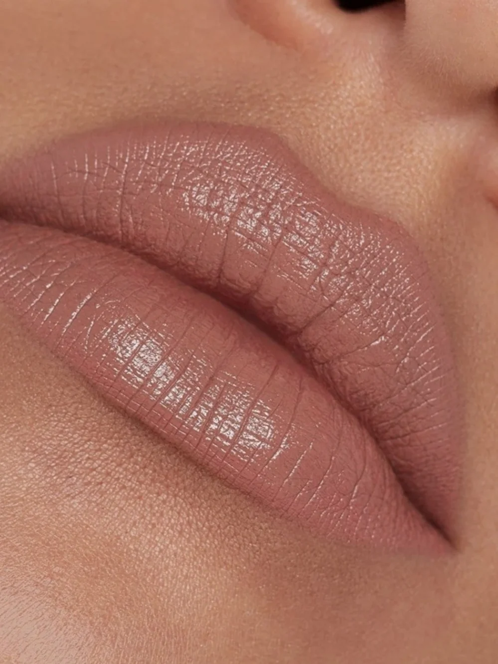 On your Collar Classic Lipstick 